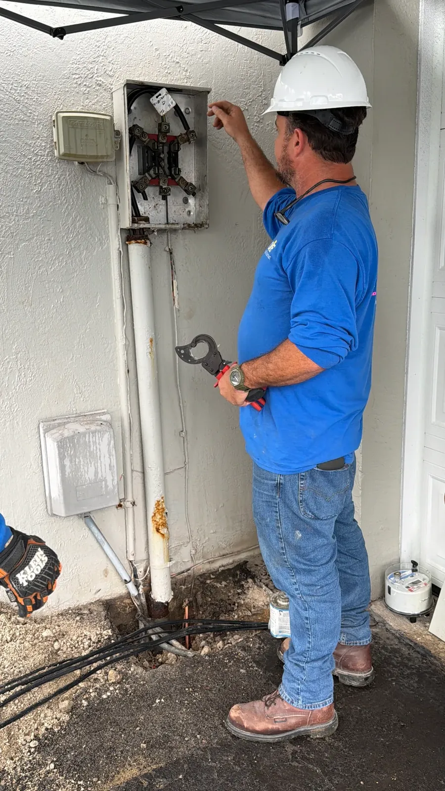 Electricians completing work in Melbourne FL
